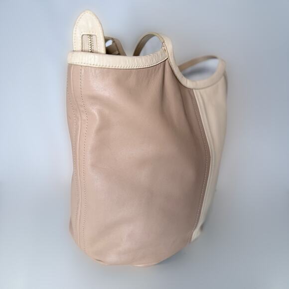 Coach Leather Tote – Ivory & Taupe – Neutral Chic & Large Leather Coach Tote - Picture 6 of 7